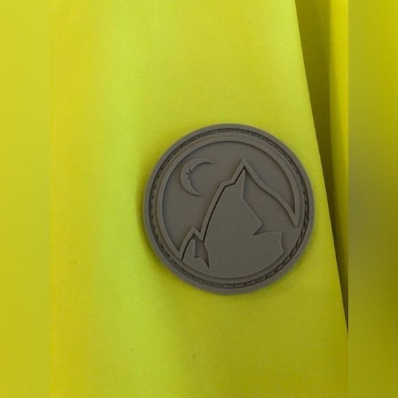 ZYIA 1/4 Zip Neon Yellow Pullover Girls sz 8-9 - Picture 4 of 8